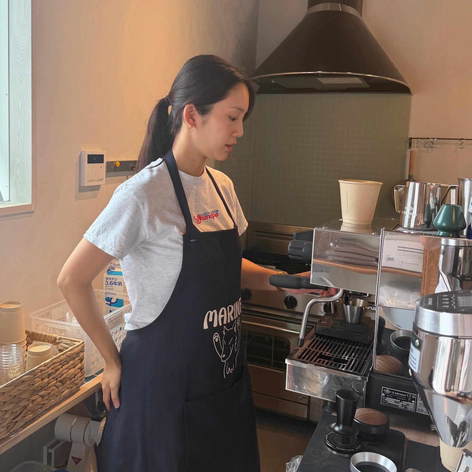 MARINE COFFEE × DRESSSEN APRON 限定コラボレーションエプロン
